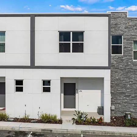 New To Market 5 Bed Modern Family Masterpiece